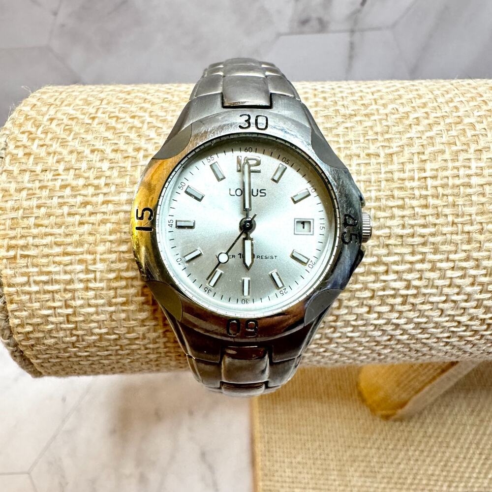 Lorus Womens Watch 20mm Silver Tone Pearl White Round Dial Date New Battery
